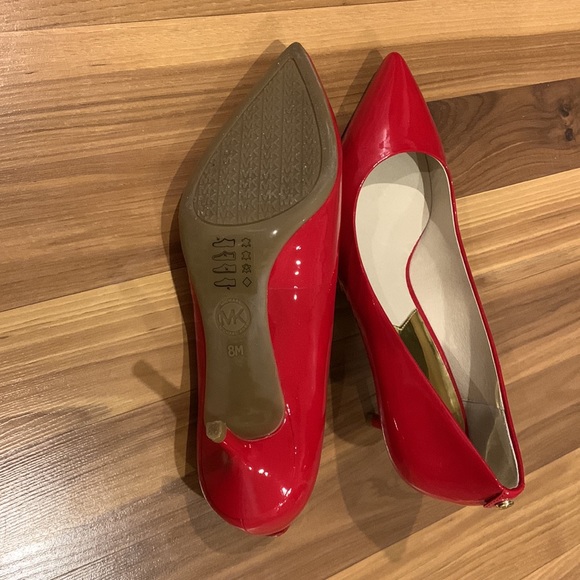 Women’s MK shoes size 8 - Picture 4 of 4